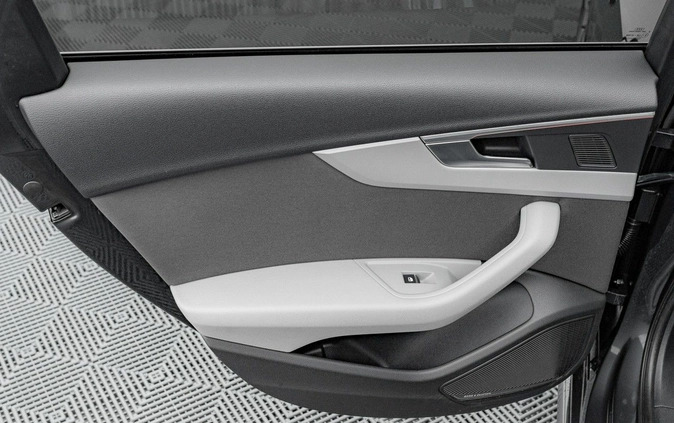 Audi A4 cena 146850 przebieg: 105228, rok produkcji 2020 z Drawsko Pomorskie małe 704